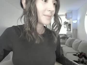 girl
        lonelly_lolly98 cam image #6475162
