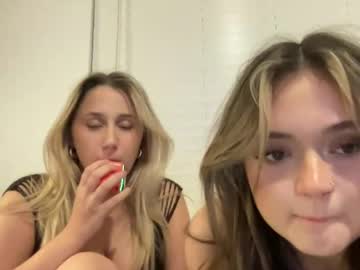 couple
        hotandhornyhannah cam image #4947671