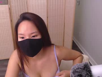 girl
        alice_lee18 cam image #5659381
