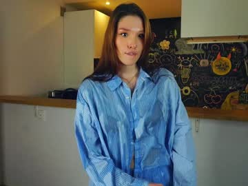 girl
        shelleyblythe cam image #5428799