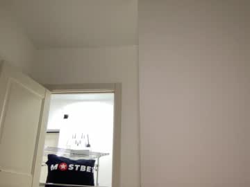 girl
        angel_from_sky cam image #5511076
