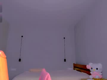 girl
        tiny__alice cam image #5338505