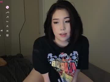 girl
        ki_mi cam image #6180782