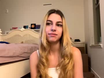 girl
        playboybarbie666 cam image #1967613
