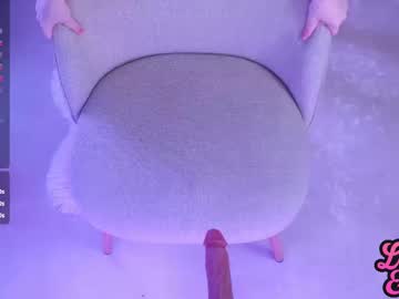 girl
        lucille_evans cam image #6386102