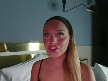 girl
        vicidreamm cam image #5966368