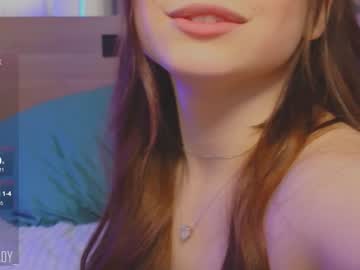 girl
        yes_ready cam image #4286953