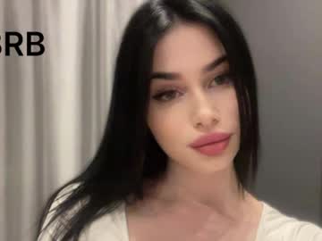 girl
        theaura cam image #6453426