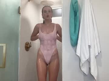 girl
        darlingsterling cam image #4473674