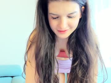girl
        elaanna cam image #6386953
