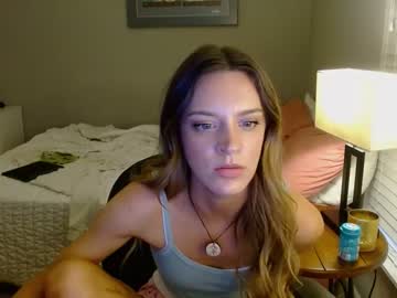 girl
        emmmafox14 cam image #1859006