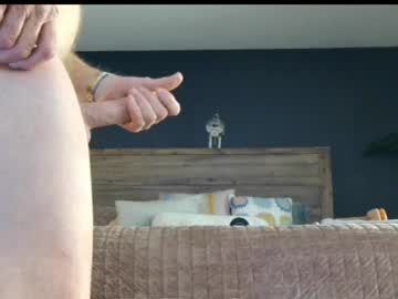 couple
        mssbb cam image #6033652