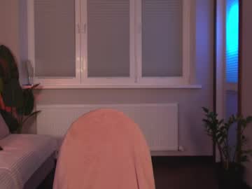 girl
        toxl cam image #6684533