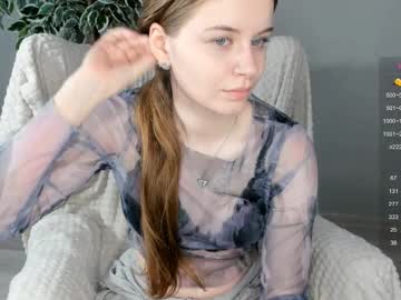 girl
        linettegrandon cam image #6179157