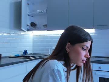girl
        janecoxa cam image #2852951