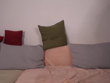 girl
        toxl cam image #2545599