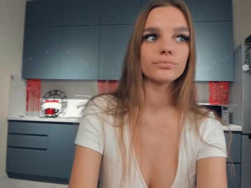 girl
        jeancoopera cam image #3054536
