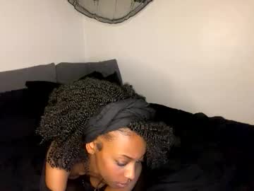 girl Nude Cam Girls Playing Games with trixie_luv