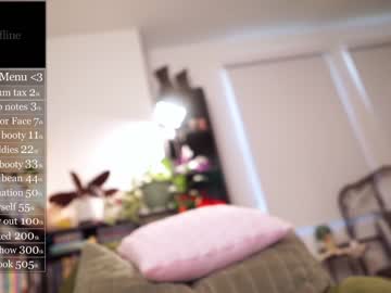 girl
        evelynpiers cam image #3989706