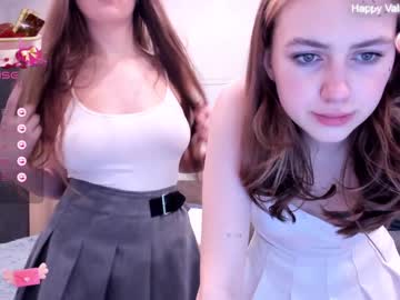 girl
        emily_siu cam image #3508368