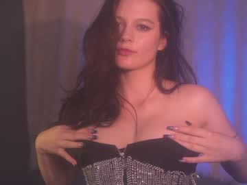 girl
        lorienn cam image #4481090
