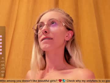 girl
        girl_i_am cam image #2471297
