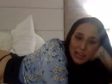 couple
        hotwife2727 cam image #1688514