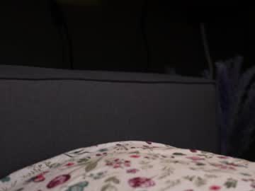 girl
        kateharrise cam image #4489124