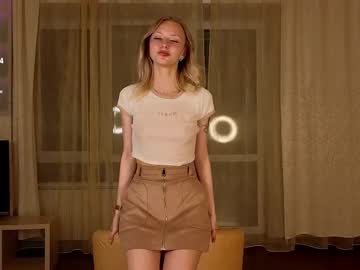 girl
        lynettedendy cam image #6871573