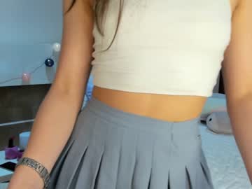 girl
        gabrielaa_18 cam image #1680534