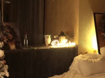 girl
        owlluree cam image #3273054
