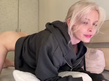 girl
        neondemon_ cam image #4033978