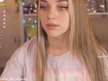 girl
        mia_milagros cam image #667189