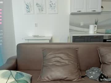 girl
        sandrachang cam image #1007598