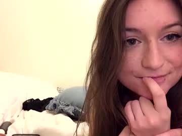 girl Nude Cam Girls Playing Games with justjulie2620