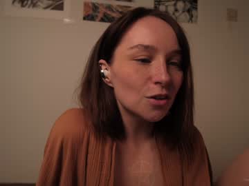 girl
        ms_mojo cam image #5898545