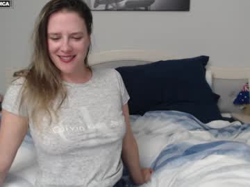 girl
        bluexstacey cam image #5145394