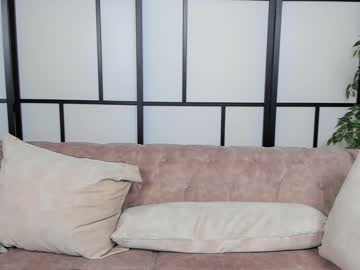 girl
        fetish_life cam image #3407375