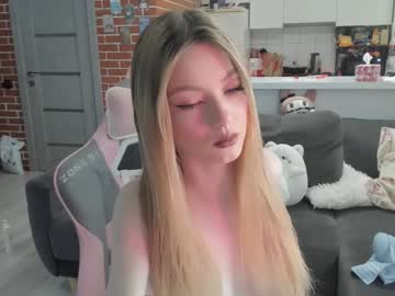 girl
        mia_gothh cam image #4383923