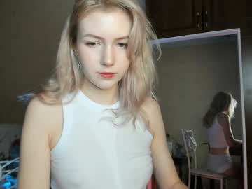 girl
        shawty_girl_ cam image #4916182