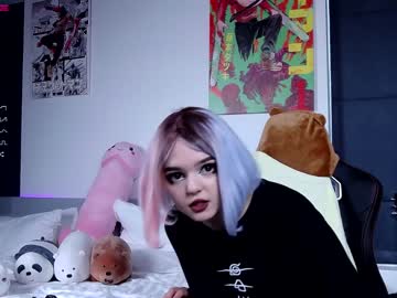 girl
        madnessalise cam image #724931