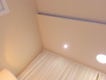couple
        sweetestluna cam image #4204300