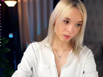 girl
        breckbunyard cam image #6174148