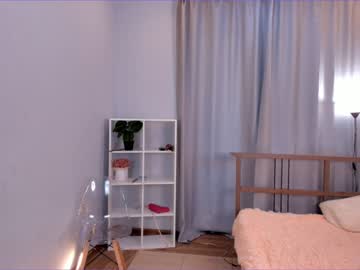 girl
        darleneshirleys cam image #2240961