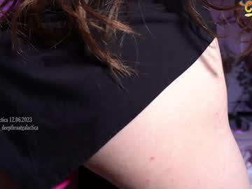 girl
        _deepthroatgalactica cam image #1734518