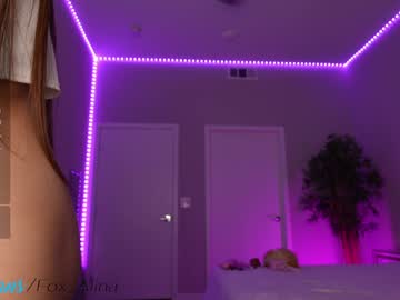 girl
        fox_alina cam image #4870995
