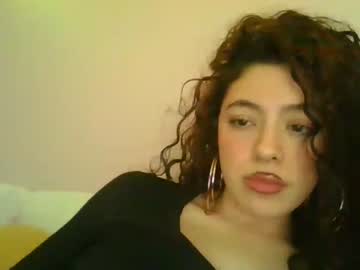 girl
        savinajade cam image #369290