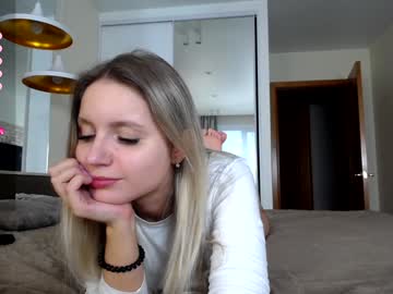girl
        brightrays__ cam image #5122617