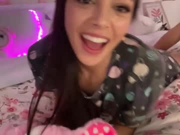 girl
        keirasworld cam image #6794895