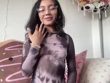 girl
        miaxrain cam image #6807871